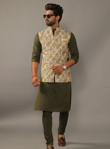 Traiditional kurta banner